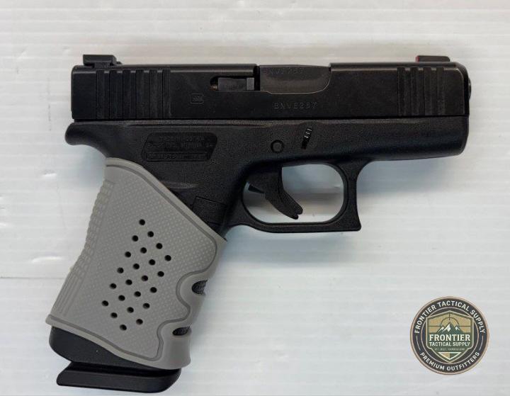 TacticalShit's tweet photo. GLOCK 43X — Archive note.

Compact Glock 43X setup with two magazines and a case. Documentation date: Monday, June 1, 2026. https://t.co/eEkSPj35HU