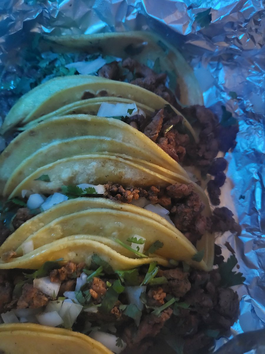 Sunxiann's tweet photo. I miss you (tacos I had 4 days ago) https://t.co/Bq0xHq023J