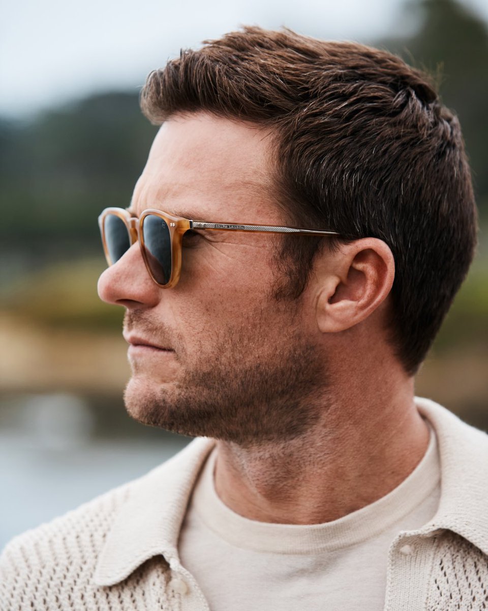 RalphLauren's tweet photo. Elevated golf style, distinctly Polo Ralph Lauren.  
Actor @ScottEastwood revisits Pebble Beach in #PoloRLStyle, where timeless sporting style meets one of golf’s most iconic destinations.  
Watch the full video on YouTube: https://t.co/8CF3PKod9T  
#RLX https://t.co/gLog6czbf9