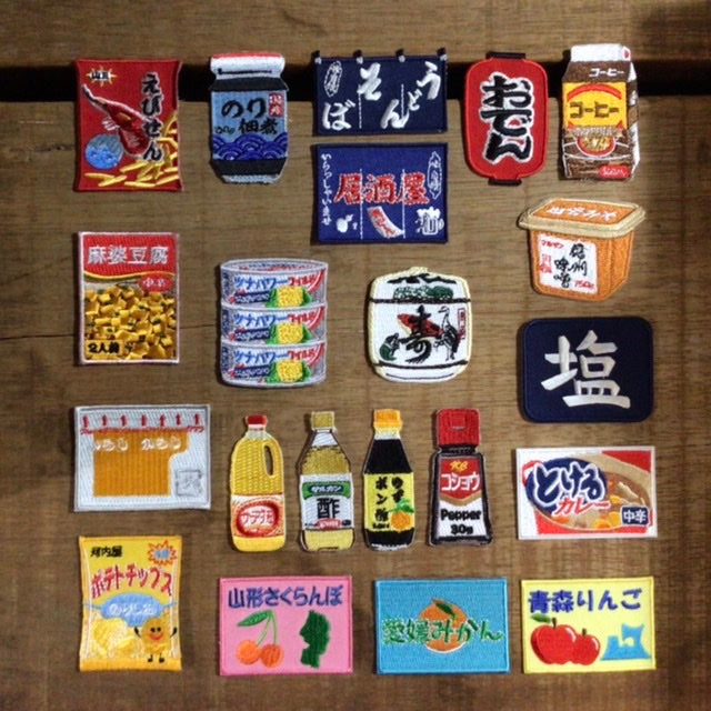 decoboco888's tweet photo. オンラインで売切になっていた刺繍ワッペンたちを補充しましたもじ。
今日は11時から17時まで。
明日水曜日は定休日で
6/4（木）は14時オープンですもじ。 https://t.co/4L1mrMQmfJ