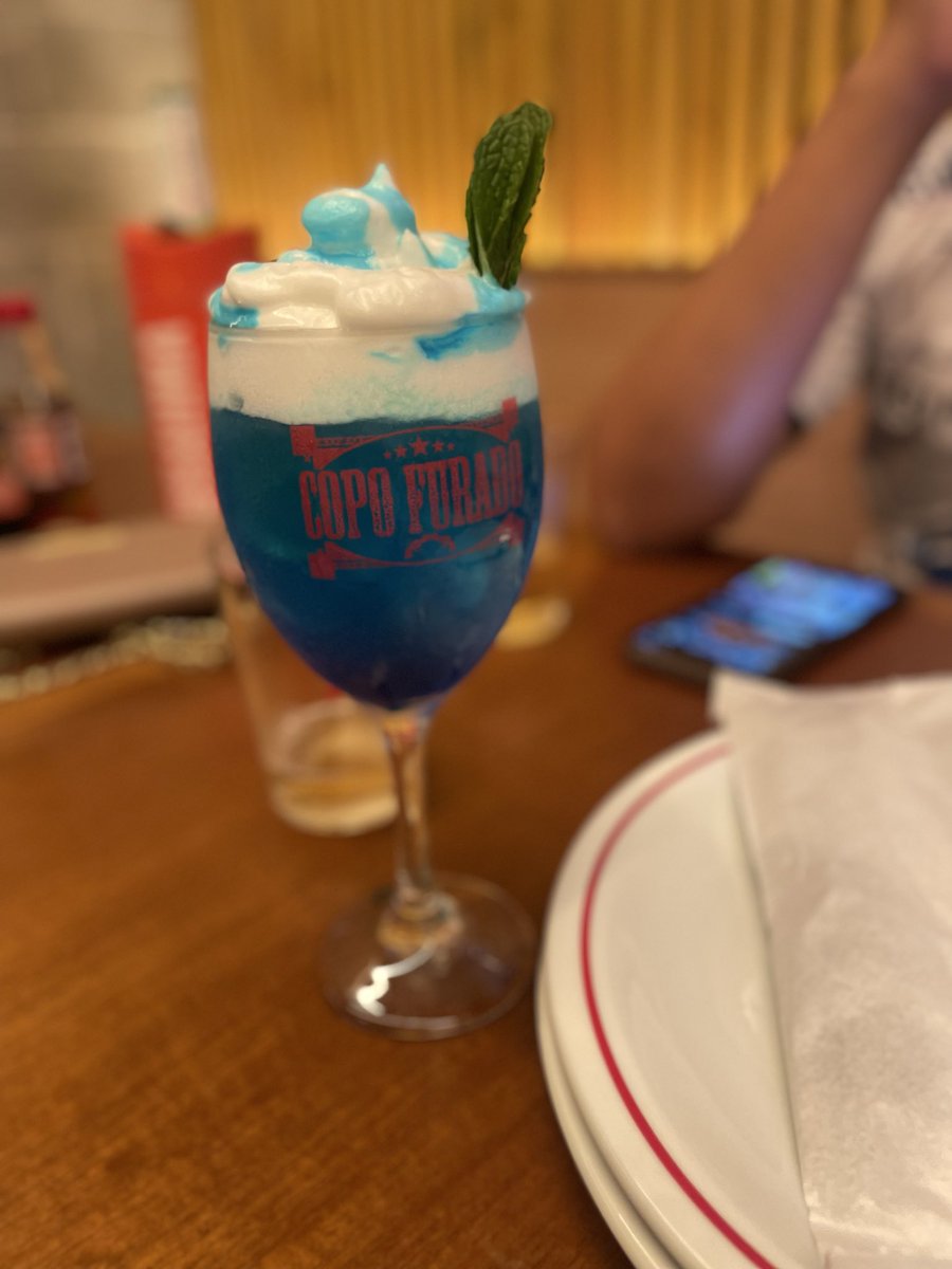 oppsk4rol's tweet photo. ótimo bar em Olaria no RJ, indicação para meus amigos cariocas https://t.co/gAIeStAtD9