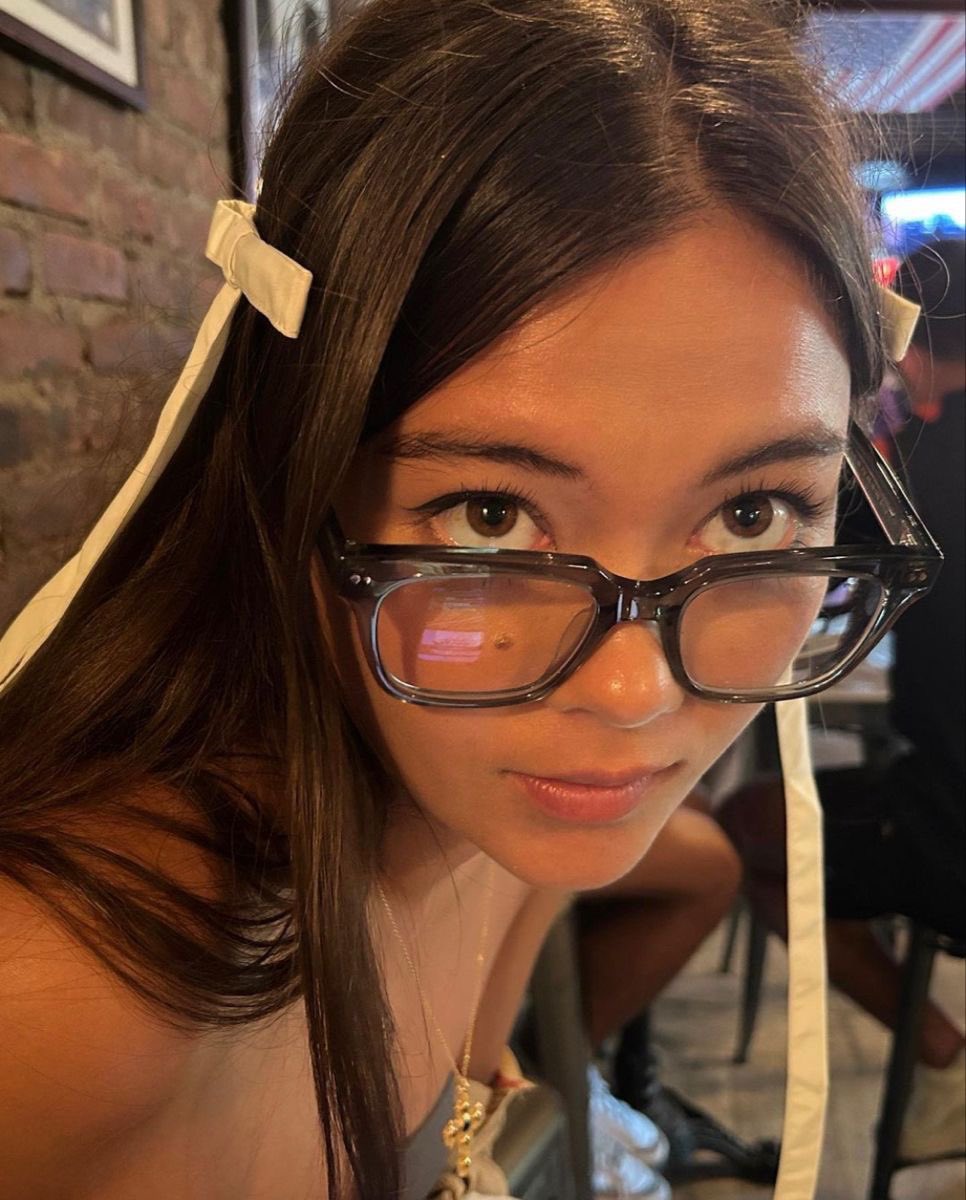 b6tmans's tweet photo. can't stop thinking about how pretty she is after watching backrooms https://t.co/30T0jYMJxX