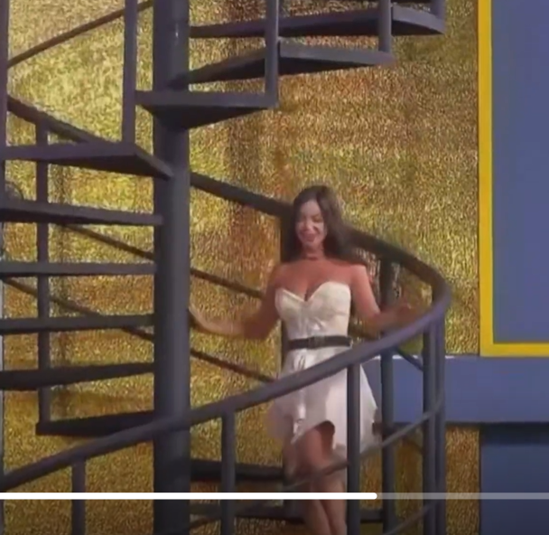 TktTiny's tweet photo. EMPIEZA LA FIESTA DE VOTOS MASIVOS PARA #CAELI  #CaeliNoSeVa  VAMOS  PIDAN MAS VOTOS A REFORZAR CAELI NO SE VA   ELLA VA BAJAR ESAS ESCALERAS HOY DE REGRESO A LA CASA  #LCDLF6 https://t.co/cbhFGv5UkB