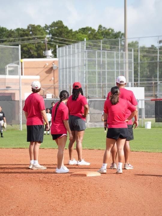 NorthShoreSB's tweet photo. Day 1 of camp was a success!

The future is bright for North Shore Softball and we couldn't be more excited about what lies ahead. A huge thank you to all of the campers, parents, coaches and players who helped make today such a great experience. https://t.co/z9vEePpCMO
