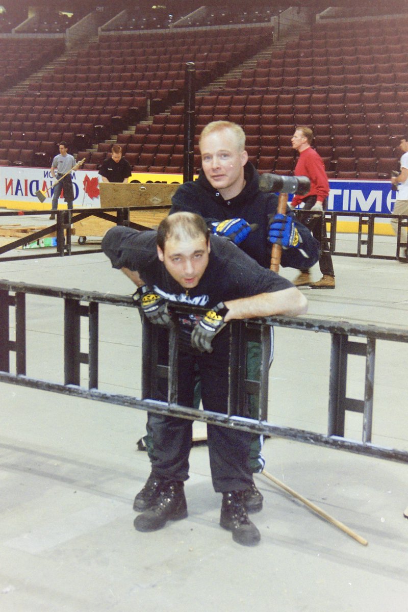 wwenegatives's tweet photo. A blast from the past @jimmykorderas 1999ish @therealJackDoan https://t.co/1Y8sxtvLKY