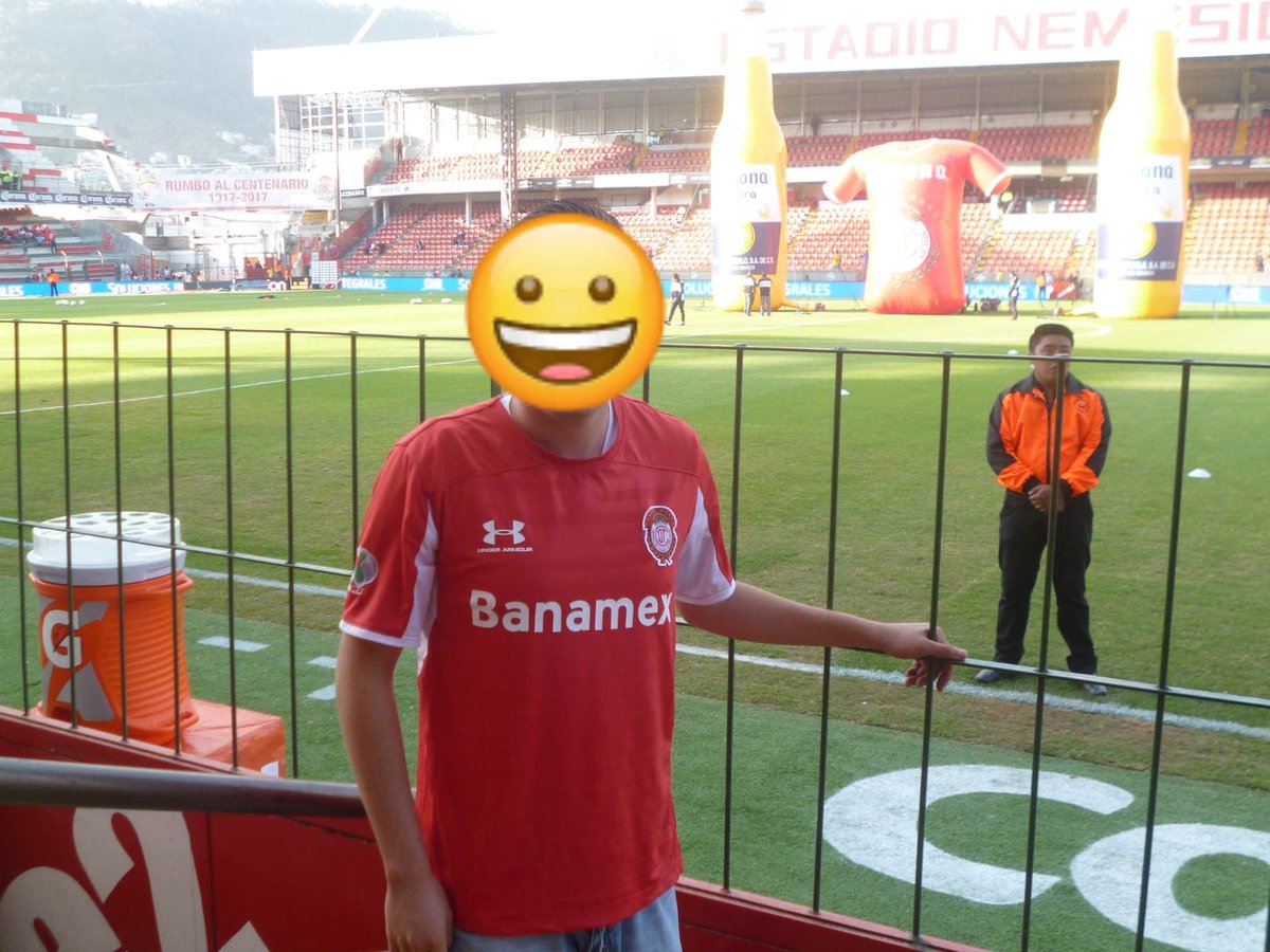 PedrinGom's tweet photo. Tantas cuentas pendientes. Su servidor y amigo en aquella semifinal del 2015. Gracias, @TolucaFC. ❤️ https://t.co/xcAuqLYOvN