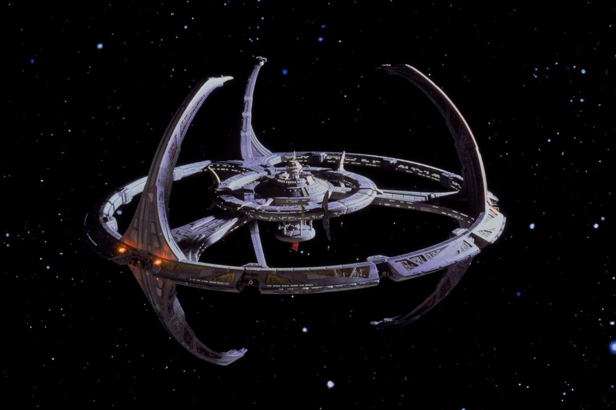 ShaiTarkir's tweet photo. Star Trek DS9 cast as Things to Never Say to Someone Who Just Came Out https://t.co/FeP0oo8G6b