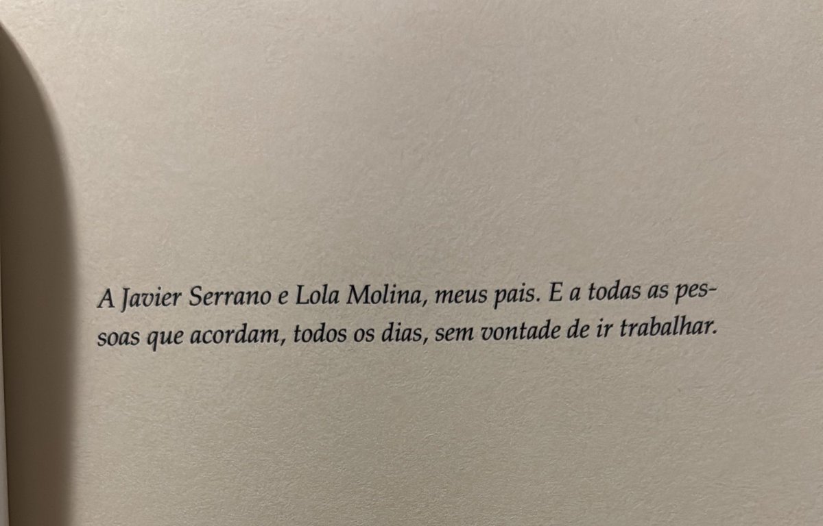sapadesitio's tweet photo. esse aqui já me ganhou na dedicatória https://t.co/tuF0AhCZeq