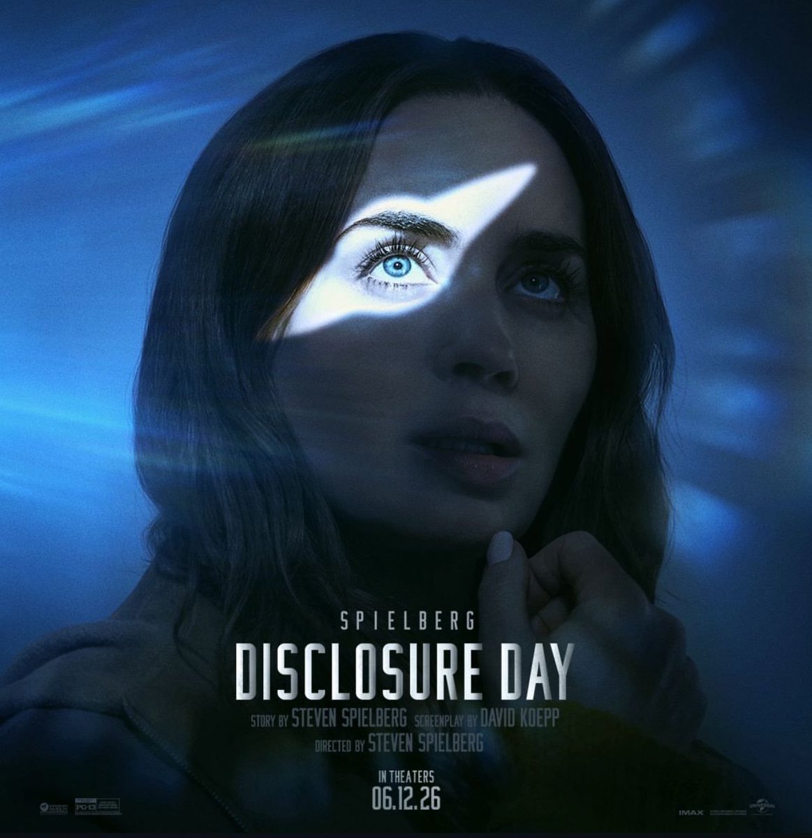 KellyAfterDarkk's tweet photo. Steven Spielberg le rinde honor a Saturno en el poster de 'Disclosure Day', en la astrología Saturno es el encargado de llevar los Karmas y ejecutar los juicios de acuerdo a las acciones de las personas. 🪐 https://t.co/WDQCmch3ZK