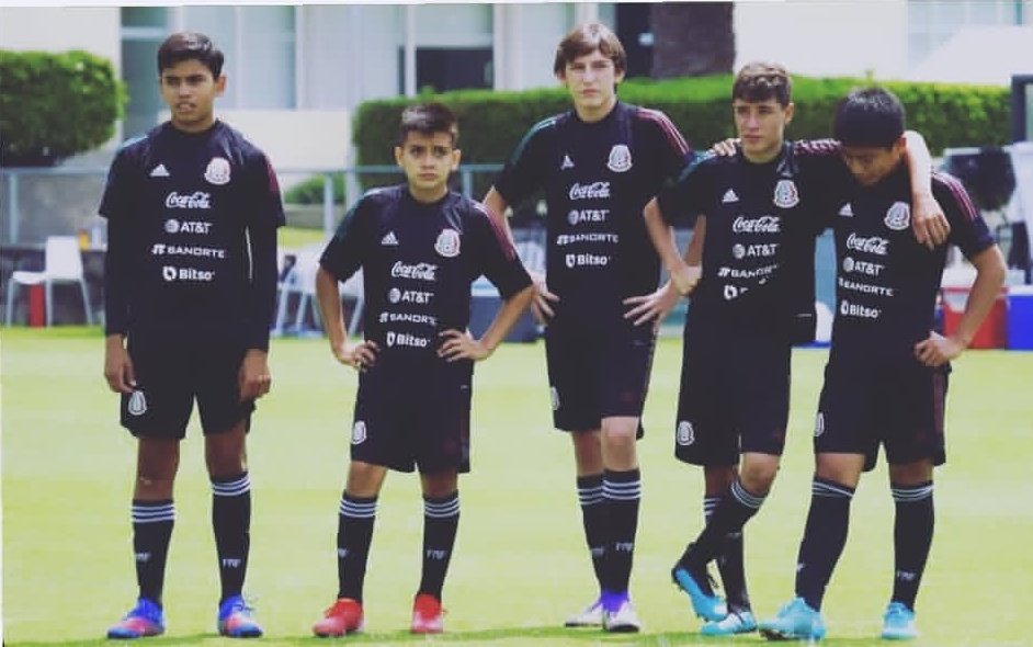 History_LigaMX's tweet photo. Las primeras convocatorias de Gil en selecciones menores. 

Hoy es mundialista la 💎 https://t.co/FkVK32LelZ