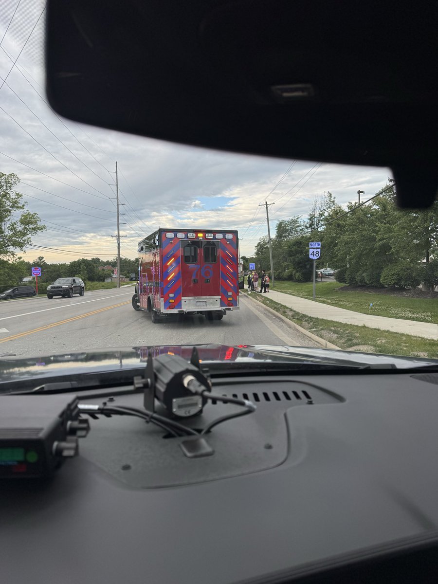 HamiltonTwpPD's tweet photo. Non-injury traffic crash at State Route 48 and Grandin Road. Expect delays. https://t.co/8natvMlrth