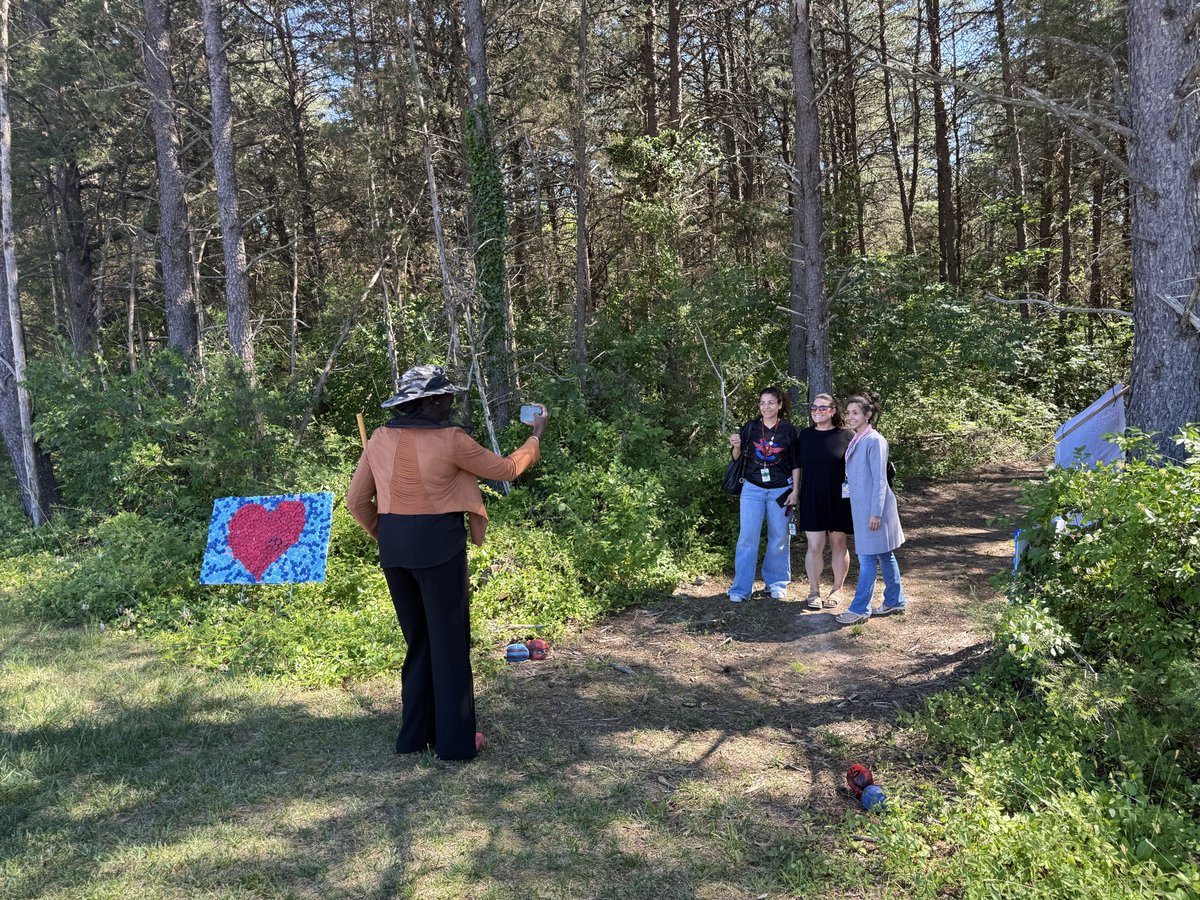 HakimNarden's tweet photo. After the Peterson Young Nationalist Program Award Ceremony, our incredible leader, @Dr_M_Adejumo, led us on the trail. Thank you so much for all that you do for our school. We love and appreciate you so much! ❤️ @CardinalRidgeES @LCPSOfficial  @LoudounSupe https://t.co/AXoYNkYnNi