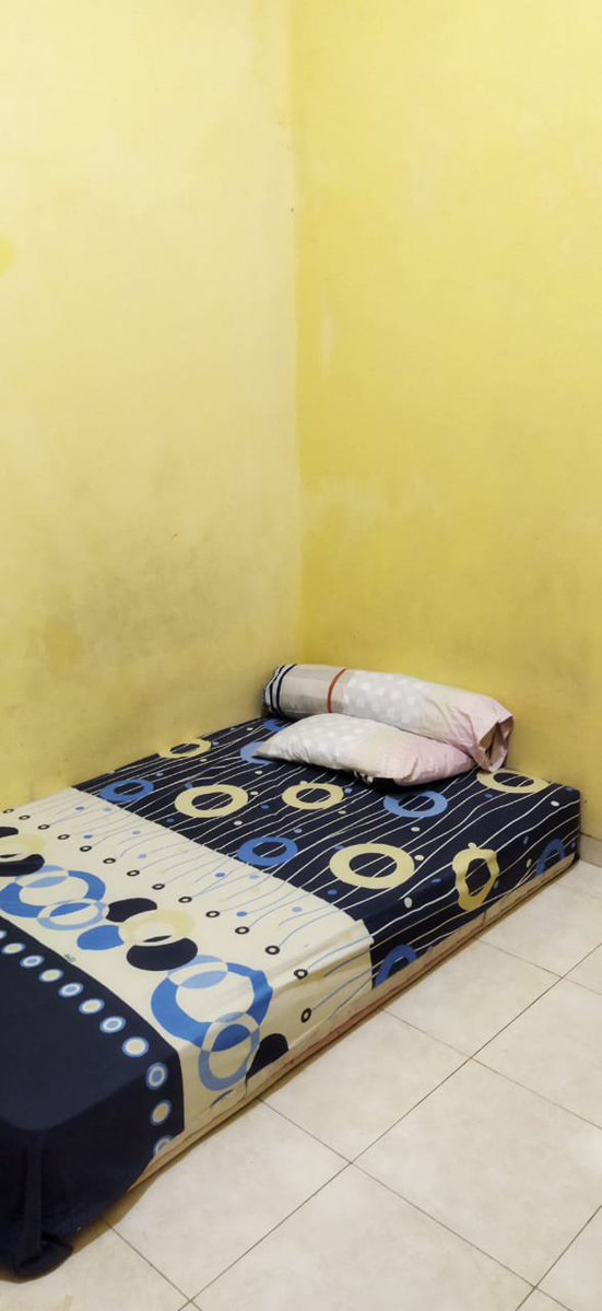 pinah's tweet photo. Kost Putri Bahana
Ngesrep Timur IV no 19 A Sumurboto Banyumanik Semarang.
Menerima kos harian, mingguan, bulanan.

Fasilitas: spring bed, kursi, meja, lemari, cermin, kamar mandi dalam.
BEBAS jam malam. FREE listrik &amp; air.
TERSEDIA wifi, kulkas, kompor, mesin cuci, parkir motor https://t.co/wXgA62FKaY