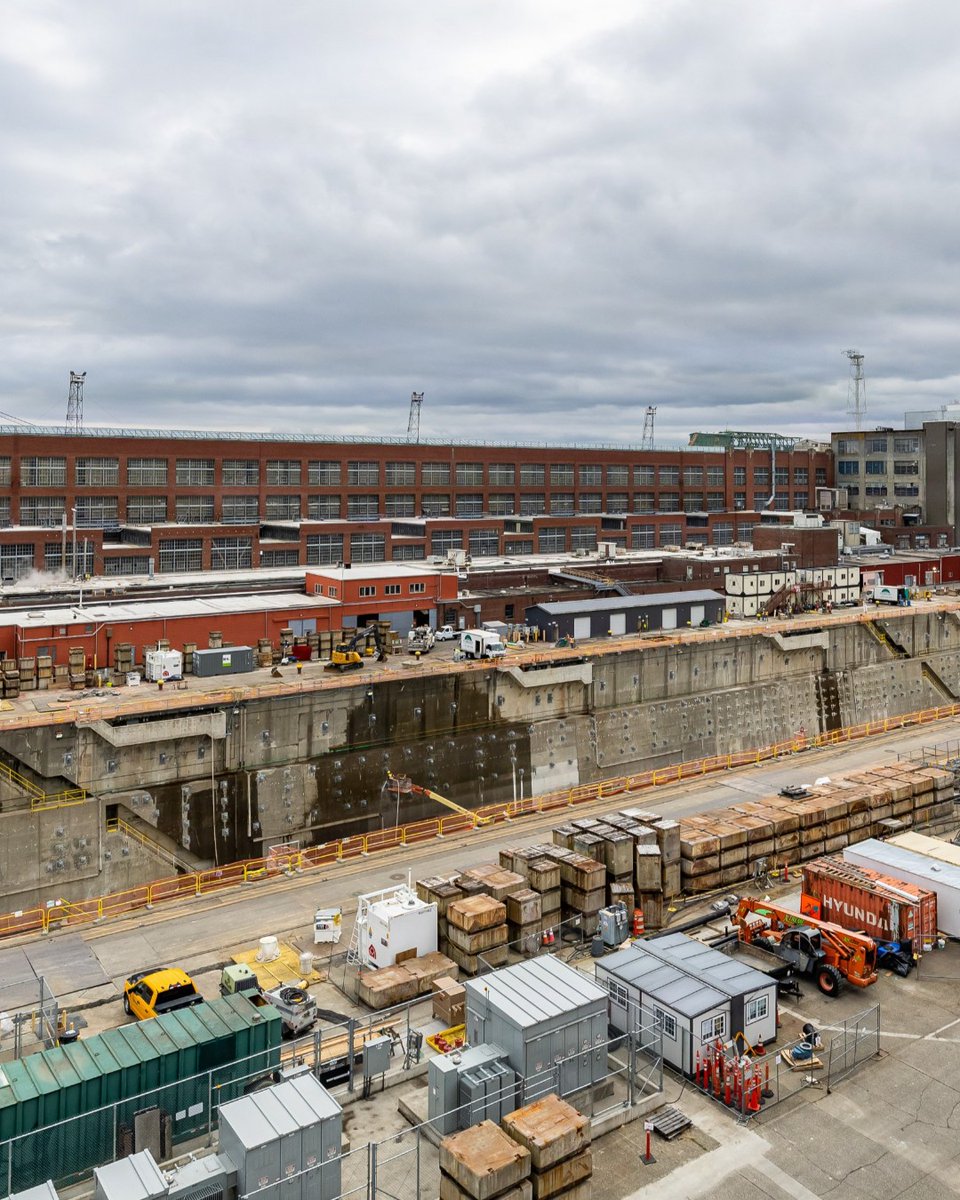 NAVFAC's tweet photo. Dry Dock 4 project capitalizes on early finish to prevent future fleet downtime

Read the story at https://t.co/6djM7VVtng. https://t.co/1N2HhK6Q5Q