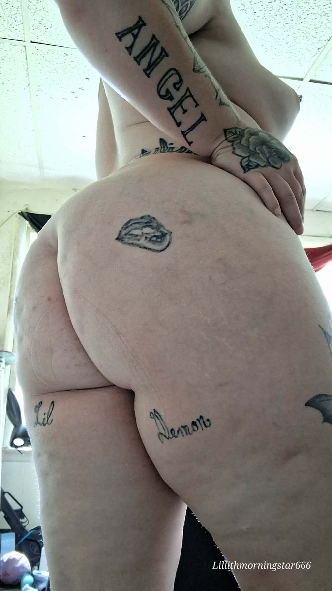 Lillithm666's tweet photo. Happy Milf Monday 

FB: Lillith morningstar
IG: https://t.co/h8xtqd0rPd_666
OF:Lillithmorningstar666
Mocospace:x-lillith.-x
C.A:$lillithm91
P.P:lillithm91
Venmo:lillithm91 https://t.co/ZFJaSZgiFz