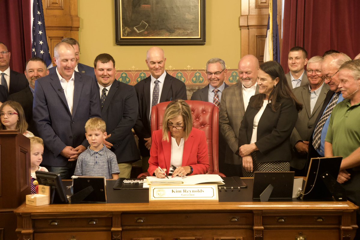 IAGovernor's tweet photo. Proud to be joined by Secretary @MikeNaigIA and ag leaders as I signed the Iowa Farm Bill into law, expanding opportunities for our farmers, producers, and rural communities.

I also enacted water quality legislation, funding the state’s most effective programs and our most urgent needs.