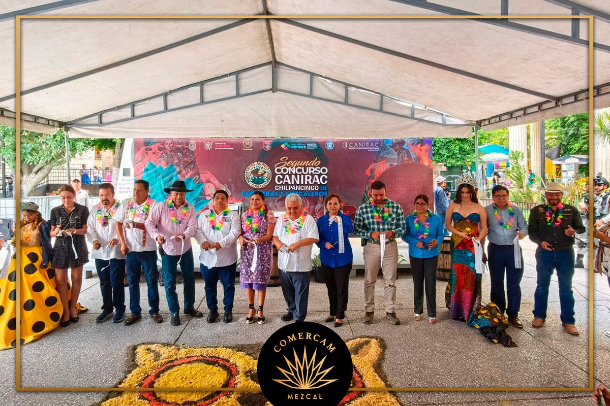 COMERCAM_AC's tweet photo. ✨ COMERCAM presente durante el “Segundo Concurso de Cocineras Tradicionales y Maestros Mezcaleros” del estado de Guerrero, formando parte del concurso de mezcales y de las diversas actividades realizadas los días 29 y 30 de mayo. https://t.co/Wn6c6Qunlg