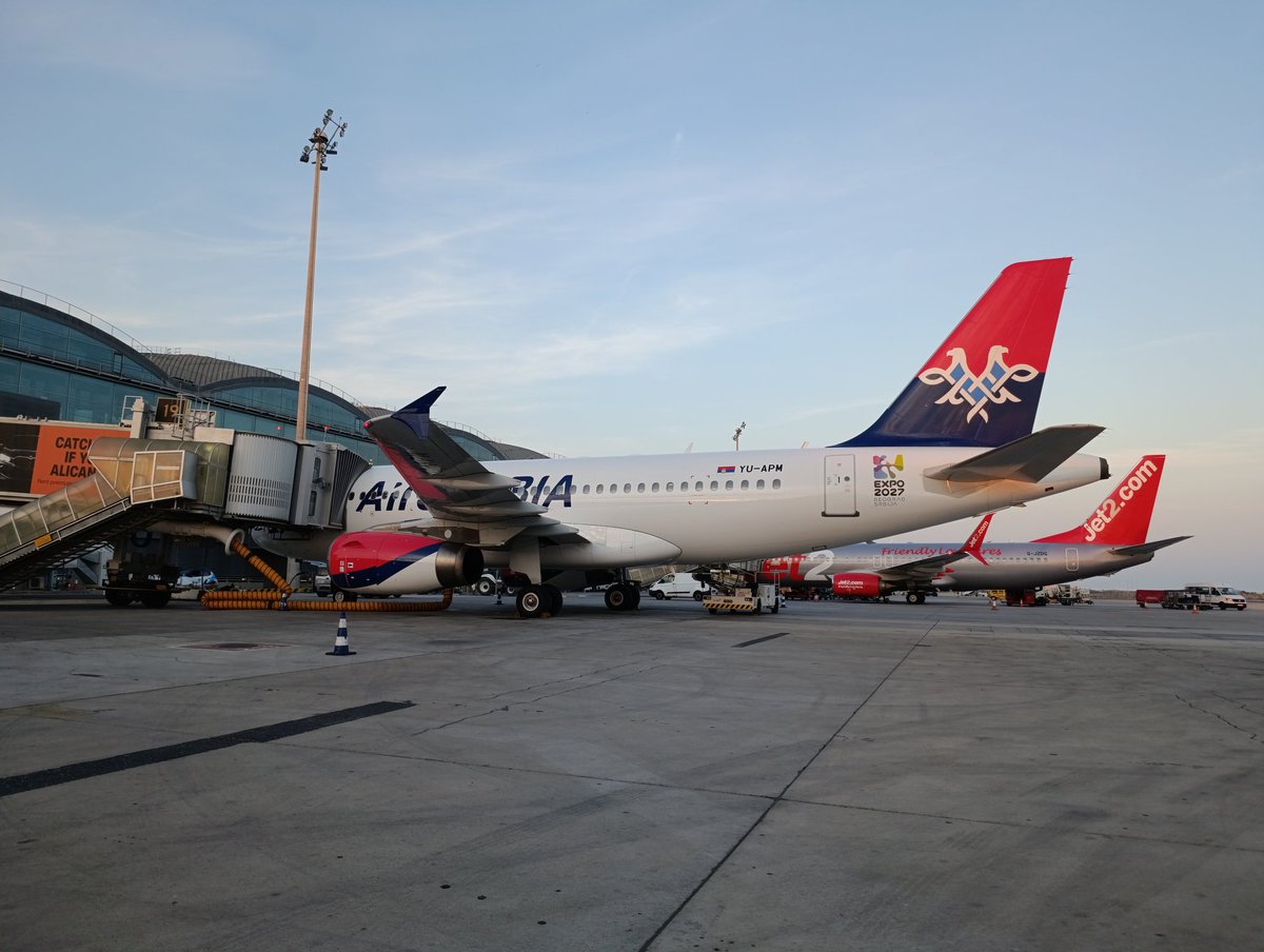 diegodazalc's tweet photo. @ALC_Airport @airserbia @wizzair @serbiainenglish @SRBinSpain @costablancaorg Bienvenida @airserbia a Alicante-Elche 🥰🇷🇸🇪🇸 https://t.co/P2vZeLqB6Y