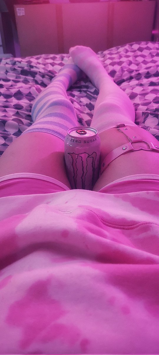 FemboyCorpse💀 tweet media