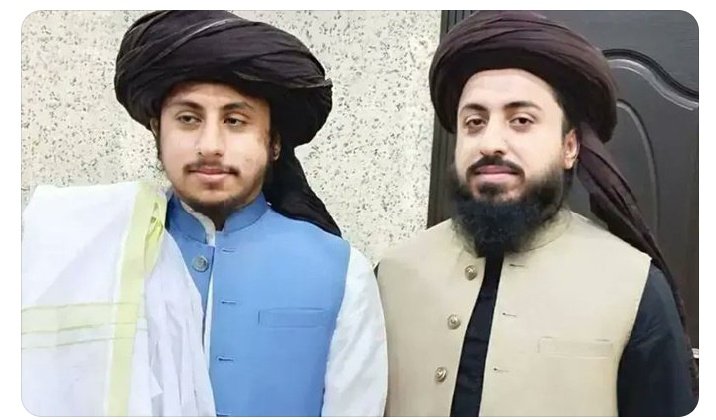 Lf2xt's tweet photo. اہلسنت کے نام لینے والوں اور کرتا دھرتوں کے منہ پہ تماچہ اس بڑا کوٸی نہیں ہوسکتا کہ پچھلے 8ماہ سے رضوی برادران کا کو پتہ نہیں۔
ہم تمام شعبہ زندگی سے تعلق رکھنے والے لوگوں سے التماس کرتے ہیں کہ ان کی جبری گمشدگی و جبری مسنگ پرسن پہ آواز بلند کریں۔
#TLP_Promotion 
#ملنگ_قبیلہ https://t.co/EJIH6jmUOH