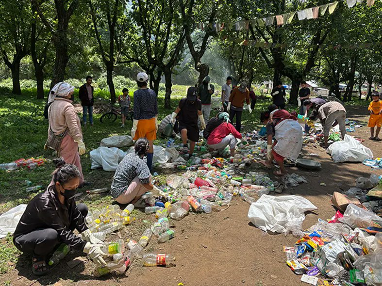 arunachaltimes_'s tweet photo. (Villagers join The Himalayan Cleanup)
#HimalayanCleanup
The Arunachal Times - https://t.co/OGWFVOaC0R https://t.co/Cn5uNKSaBv