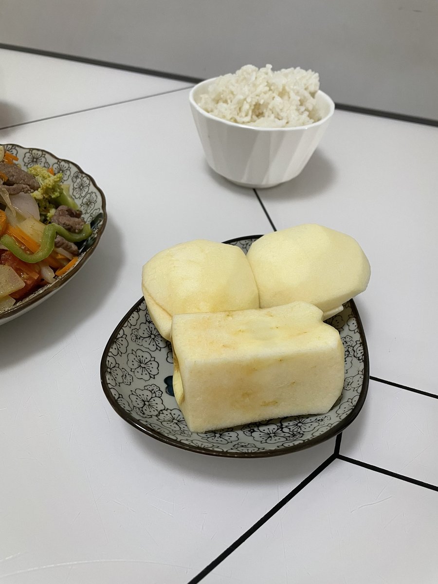 EshamJosh's tweet photo. A year ago I couldn't make a single stir-fry, today I cooked a whole dinner for 3! Small steps = big wins https://t.co/HAOnlXICET