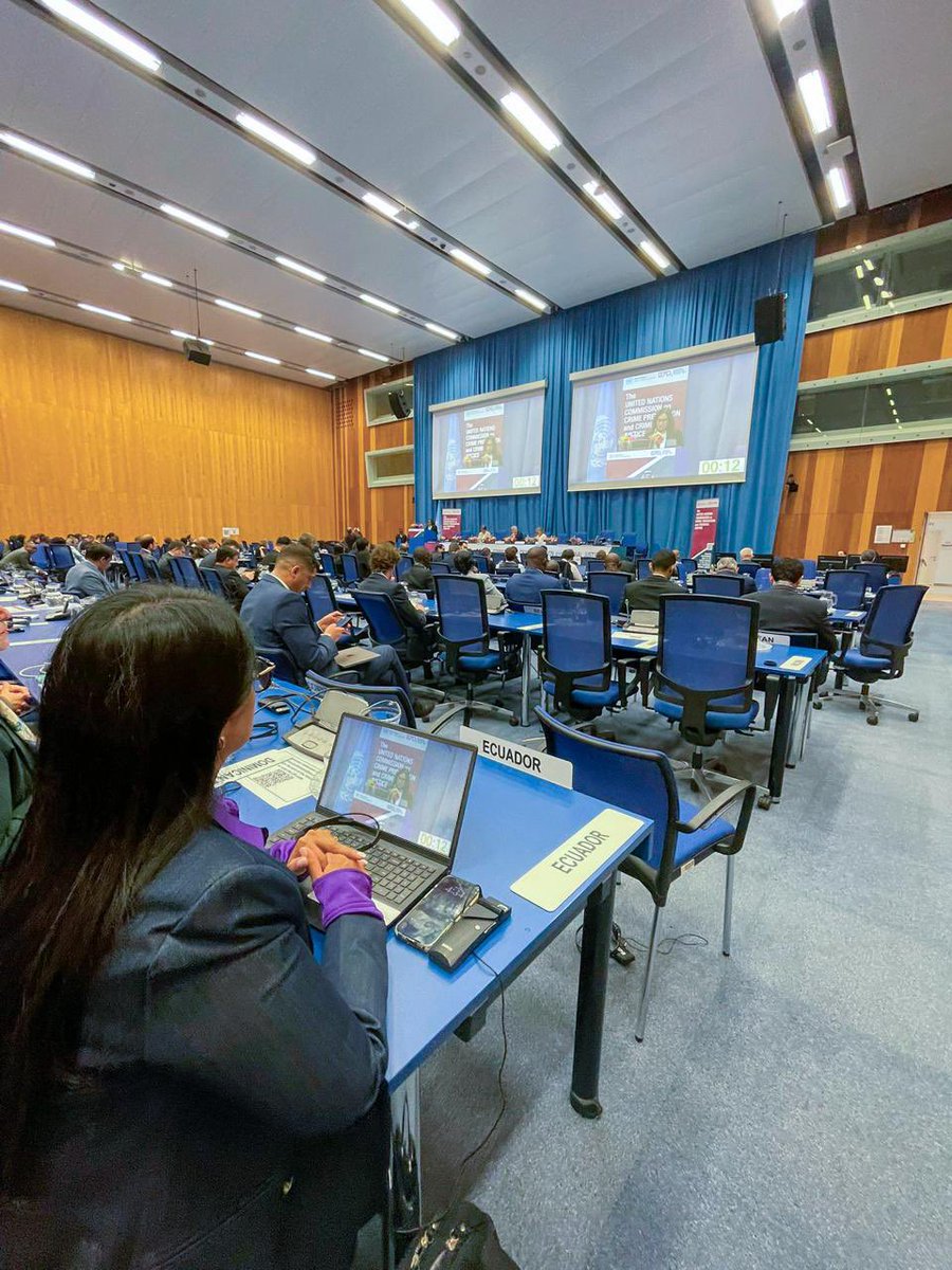 CJudicaturaEc's tweet photo. #CCPCJ35 | La vocal @MagalyRuizCajas participa, como representante del @CJudicaturaEc, en el 35º período de sesiones de la Comisión de Prevención del Delito y Justicia Penal (@UNODC_CCPCJ), que se desarrolla en Viena, Austria 🇦🇹.

🌎 En este foro internacional se analizan respuestas conjuntas ante los desafíos delictivos globales. El objetivo es gestionar cooperación técnica para modernizar los servicios judiciales, promover la integridad y fortalecer el acceso a la justicia.

#JusticiaConIndependenciaCJ