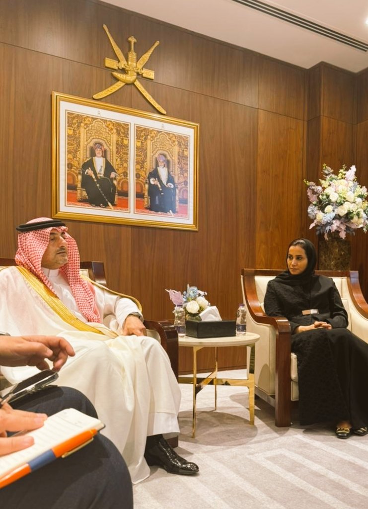 Ghodran's tweet photo. تشرفت الفترة الماضية
خلال زيارتي لسلطنة عُمان الشقيقة بلقاء:

معالي الوزير السيد قيس بن محمد اليوسف
رئيس الهيئة العامة للمناطق الاقتصادية الخاصة والمناطق الحرة.

وسعادة النائب المهندس أحمد بن حسن الذيب

وسعادة الشيخ فيصل بن عبدالله الرواس
رئيس مجلس إدارة غرفة تجارة وصناعة عُمان
ورئيس اتحاد غرف دول مجلس التعاون الخليجي.

وسعادة المهندس غالب بن سعيد المعمري
وكيل وزارة التجارة والصناعة بسلطنة عمان

وسعادة السيدة ابتسام بنت أحمد الفروجية
وكيلة وزارة التجارة والصناعة لترويج الاستثمار.

وسعادة المهندس سعيد بن علي العبري
رئيس مجلس إدارة غرفة تجارة وصناعة عُمان بمحافظة شمال الباطنة.

وعدد من المسؤولين 
والقيادات الاقتصادية ورجال الأعمال.

وقد ناقشنا تعزيز التكامل اللوجستي الخليجي 
وفتح مسارات أكثر كفاءة 
واستدامة لحركة الشحن والتصدير، 
بما يدعم القطاع الخاص 
ويرفع كفاءة سلاسل الإمداد بين دولنا.
خالص الشكر والتقدير 
لمعالي السيد قيس اليوسف 
وجميع الإخوة في سلطنة عُمان 
على حفاوة الاستقبال والرؤية الطموحة، 
ونتطلع إلى شراكات نوعية 
تخدم اقتصادنا الخليجي المشترك. 🇸🇦🇴🇲