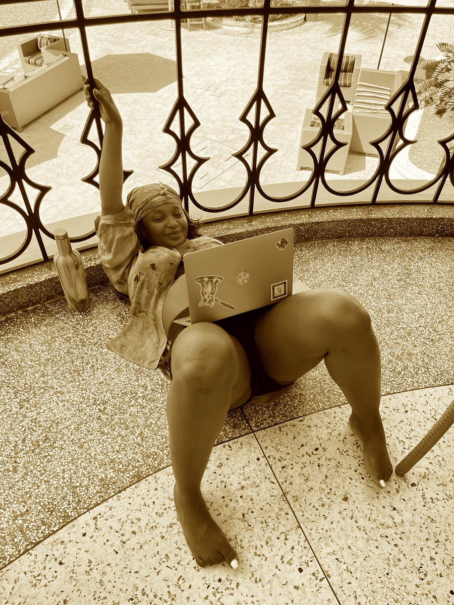 aniealerteht's tweet photo. Mwen vreman rekonesan de Talan en plus sa
Pi fò video mw yo se mw ki ekri script or ekri nan script yo,e lè map prepare yon gwo show se mw ki fe tout mise en scène yo nan tet mwen

Comédie musicale is really a plus in my career as a musician( in artist)

Show 3 Jen an pral bel https://t.co/ohLoIFO6Qj