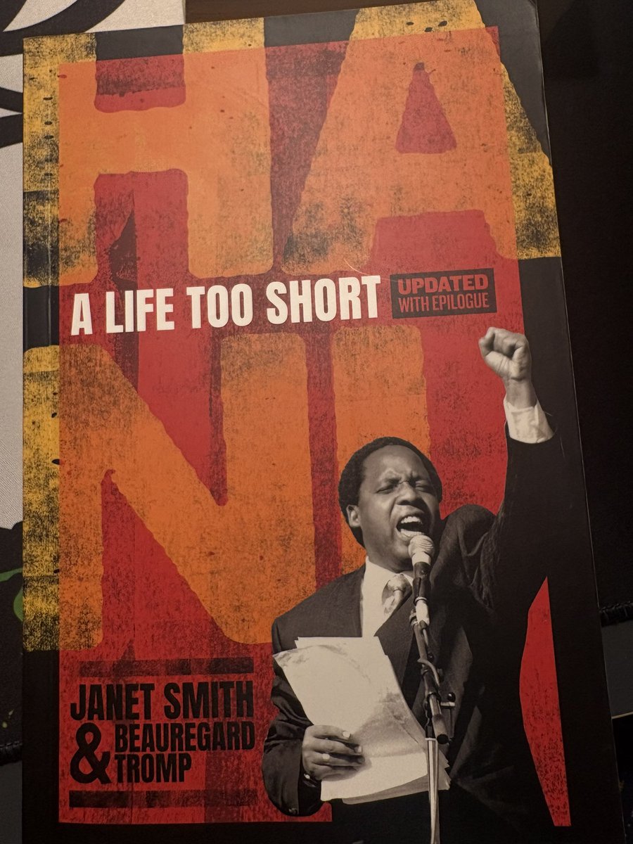 TshimomolaGK's tweet photo. Wow! Listen to this. If this fellow were not friends with the host, some of us would be asking why Trevor Noah is platforming someone so ignorant and clueless about South Africa basic history?

He says, "When you look young with extreme views, you are more palatable."

He was asked whether the President of the @EFFSouthAfrica @Julius_S_Malema is young, and his response was: "He was young. And now he doesn't look so young anymore."

But here is the kicker. He then says, "When you see the images of Nelson Mandela being defiant during the Rivonia Trial in April 1964, he was young. Chris Hani, when he returned from exile on 27 April 1990, was young."

This is the level of mediocrity we must contend with.

Mandela was born in 1918. During the Rivonia Trial in April 1964, he was 45 years old, turning 46 in July that year. Chris Hani, born in June 1942, returned to South Africa from exile in 1990 at the age of 47.

I guess he does not know how old the President of the EFF is.

This is what happens when you achieve so much at a young age. Your peers, literally the same age as you, may even think you are older than them and start calling you grootman!

And this is a platform that seeks to influence contemporary political discussion. It is a reflection of South Africa. The mediocrity is not only in government but also outside of it. People don’t want to read books anymore.