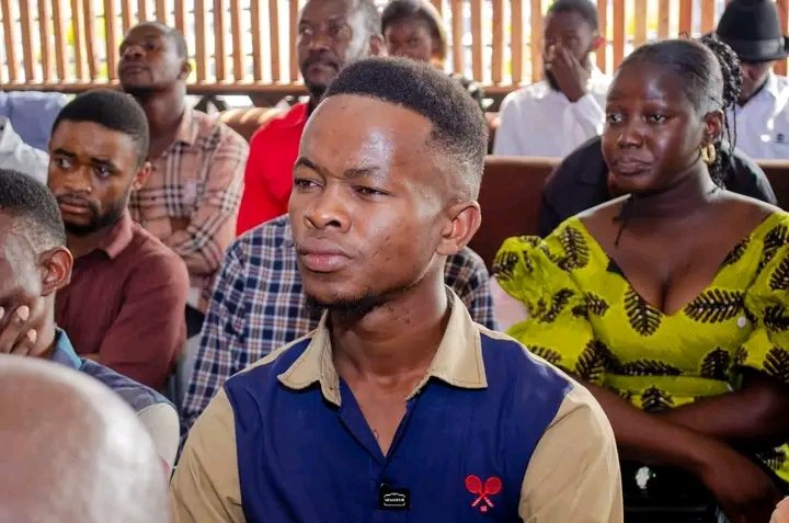 GradignanK18079's tweet photo. Kinshasa : l'Hon @GaborienM a tenue une rencontre citoyenne avec les leaders, les notables et les présidents des structures de la commune de kimbaseke sur le défis liés aux routes &amp; à l'insécurité @fatshi13 @VitalKamerhe1 @SuminwaJudith @BojiAime @DeniseNyakeru @nntumbab1 @uncrdc https://t.co/3r9ML3B5f6