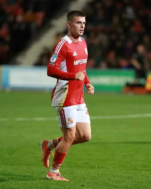 TBAGIG's tweet photo. PLAYER REVIEW 2025/26 SEASON

Adam Murphy : Spent the season on loan with Swindon. His campaign was heavily disrupted by an ankle injury , leading to his loan being cut short in January. Returned to Bristol City to continue his rehabilitation. https://t.co/tQlaIocroG