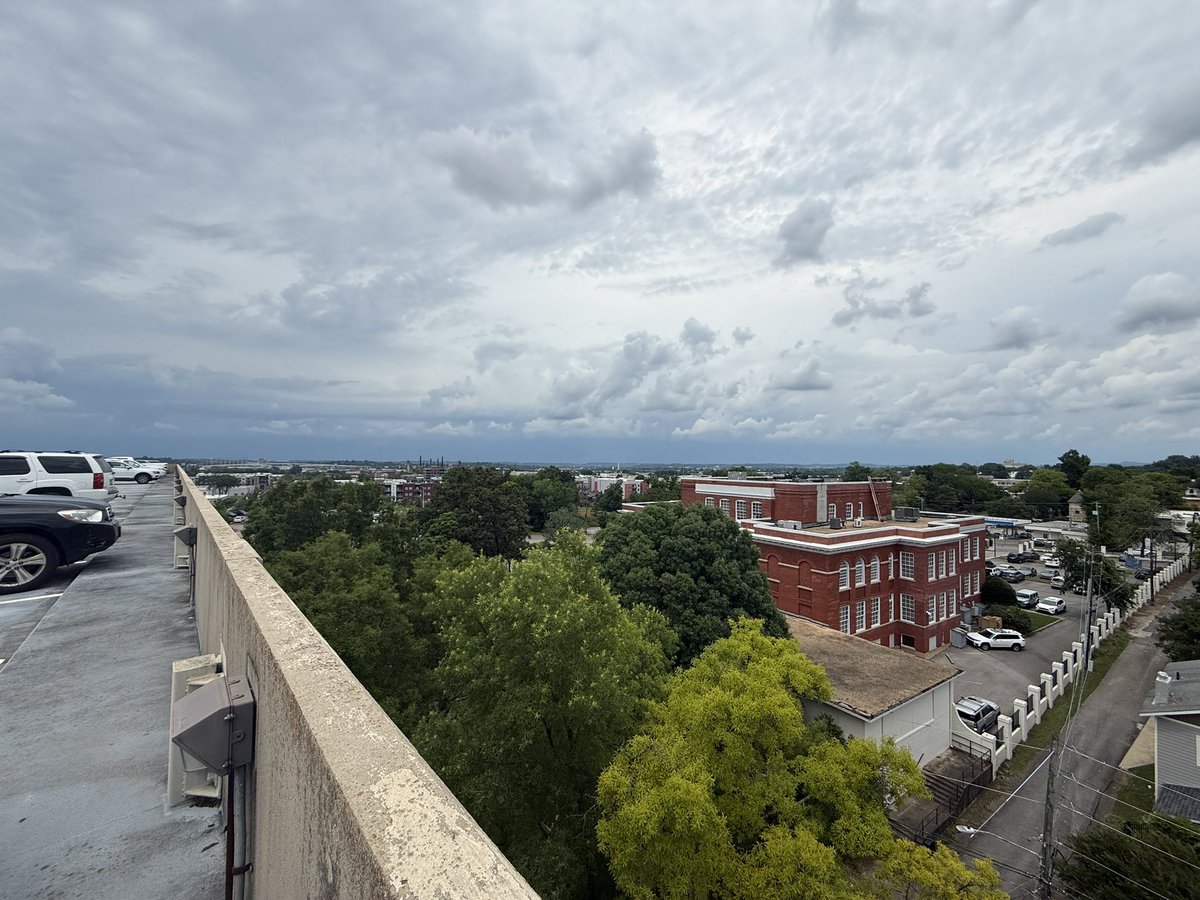 errrikaa_'s tweet photo. Storms coming into Birmingham from UABSTV parking deck. 
@spann @AlabamaWXNet https://t.co/UB2ORj0SgU