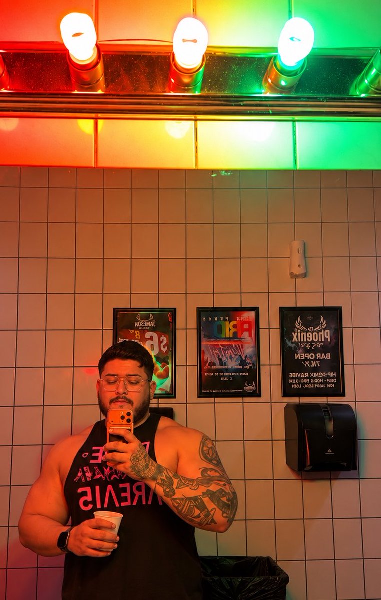 deadpixells's tweet photo. Happy Pride Month!! ❤️🌈🏳️‍🌈🏳️‍⚧️ https://t.co/qUTn1dKu4j