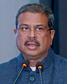 BabaBlasphemy's tweet photo. the best move for dharmendra pradhan would be to resign before any protest. 

2 reasons:
1) Even BJP supporters are not supporting him.
2) After resignation, there is no point of protest. Protest can stop
3 (most important)) He is responsible for CBSE issue and paper leaks. https://t.co/vtiavxg1td