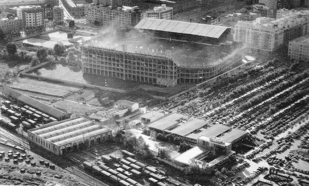 PassejantV's tweet photo. València, anys 1960. Camp de Mestalla i espai que posteriorment esdevindrà l'avinguda d'Aragó. https://t.co/ZXRuSXb19D