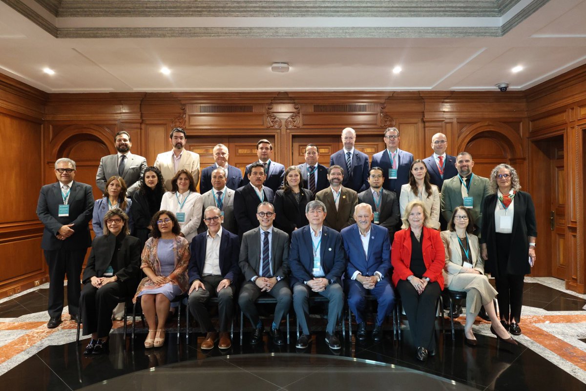 carlosivanmoren's tweet photo. Esta mañana participé en la inauguración del VI “Leadership Development Seminar for New Presidents and Emerging Leaders", organizado por la #IAUP
El momento que vivimos exige universidades capaces de transformarse y redefinir su propósito frente a los grandes desafíos de nuestro tiempo.
Para lograrlo, son indispensables liderazgos comprometidos y espacios de aprendizaje como éste, que fortalezcan la colaboración para construir el futuro de la educación superior.
Gracias a @DrFernandoLeonG por la invitación y a @UniversiaMex por la anfitrionía.