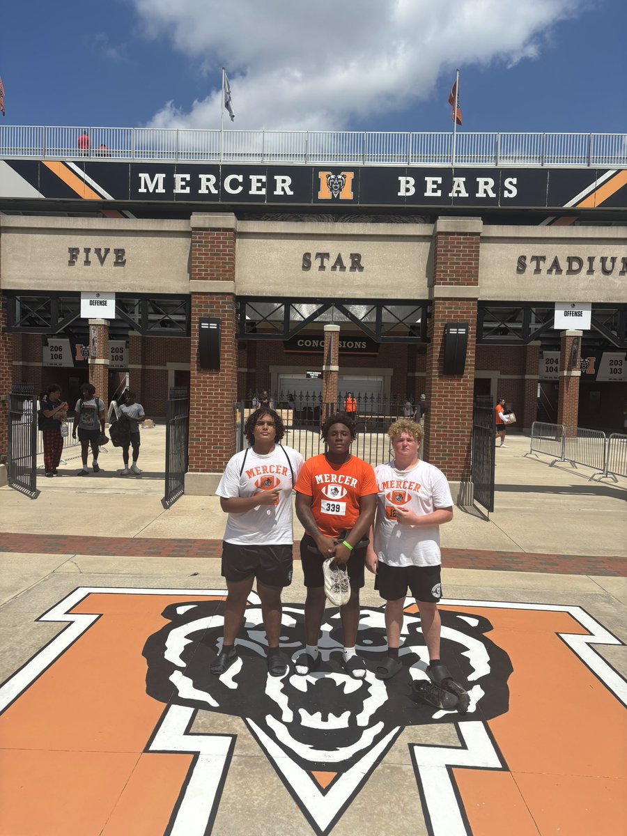 Jayden__Foster's tweet photo. I Had an amazing camp @MercerFootball and I learned a lot and was very glad I made it out there to put in work and compete. @CoachBerry247 @CoachJJAlgarin @caffeyjbhs @CoachPitty @DouglasGrose https://t.co/fj2ItIX9Y0