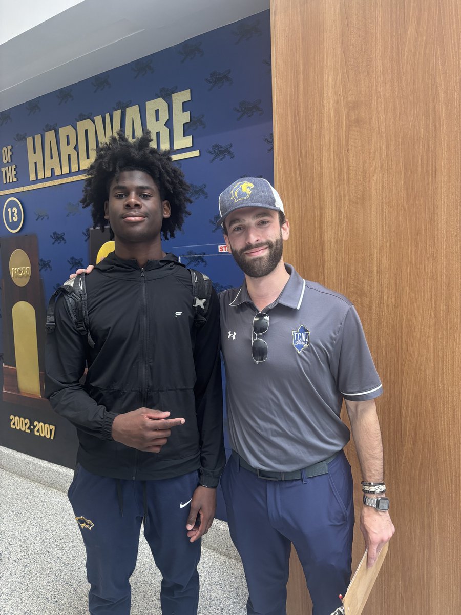 EricGreen27_'s tweet photo. Had a great time at camp yesterday at @TCNJfootball! Thank you to coaches @TylerMoody39 @masonhsmoller and @CoachSchofield for the opportunity to learn more about the program and tour the campus. Looking forward to coming back soon.

@_PopeFootball https://t.co/quS52ytmjJ