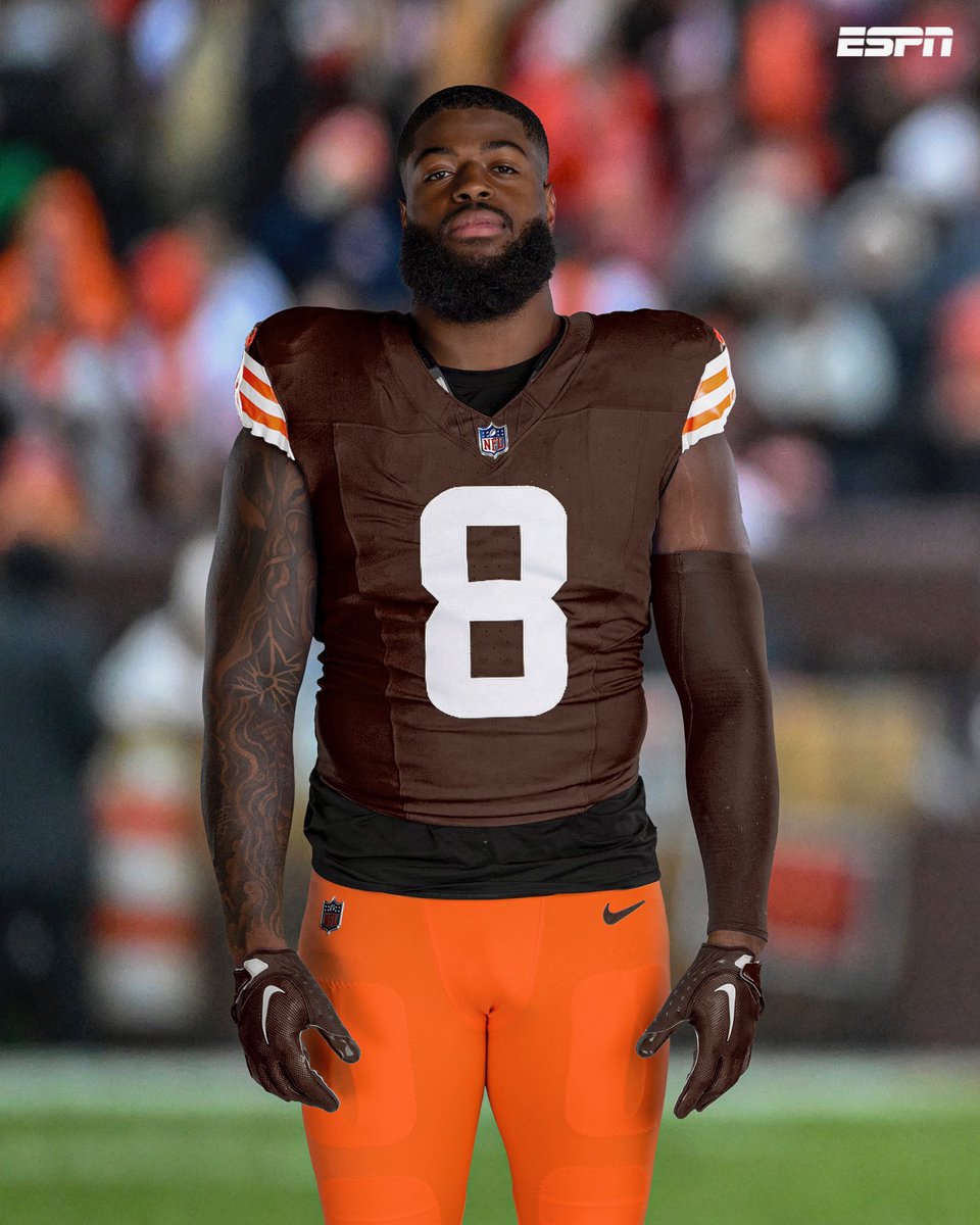 johnnyblitzz's tweet photo. The Browns traded away Myles Garrett and still got a better pass rusher than TJ Watt in return https://t.co/4WL1dIAfb3
