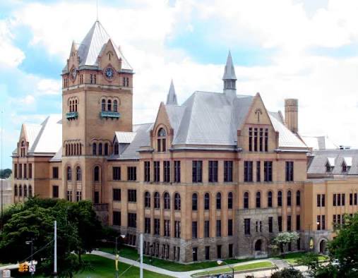 StudyMichigan's tweet photo. Wayne State University 
Website: https://t.co/iFKquK6Co1 https://t.co/sGDhkMrHYU