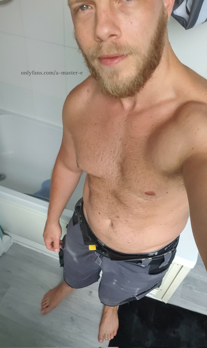 AMasterE1's tweet photo. All natural hard working Alpha male aura - this is what you crave as your dominant! 💪🤴🏼

Watch me shower down after a long day of grafting 🥵
https://t.co/mLmH6nuxc7 🔥 https://t.co/b08siYKIge