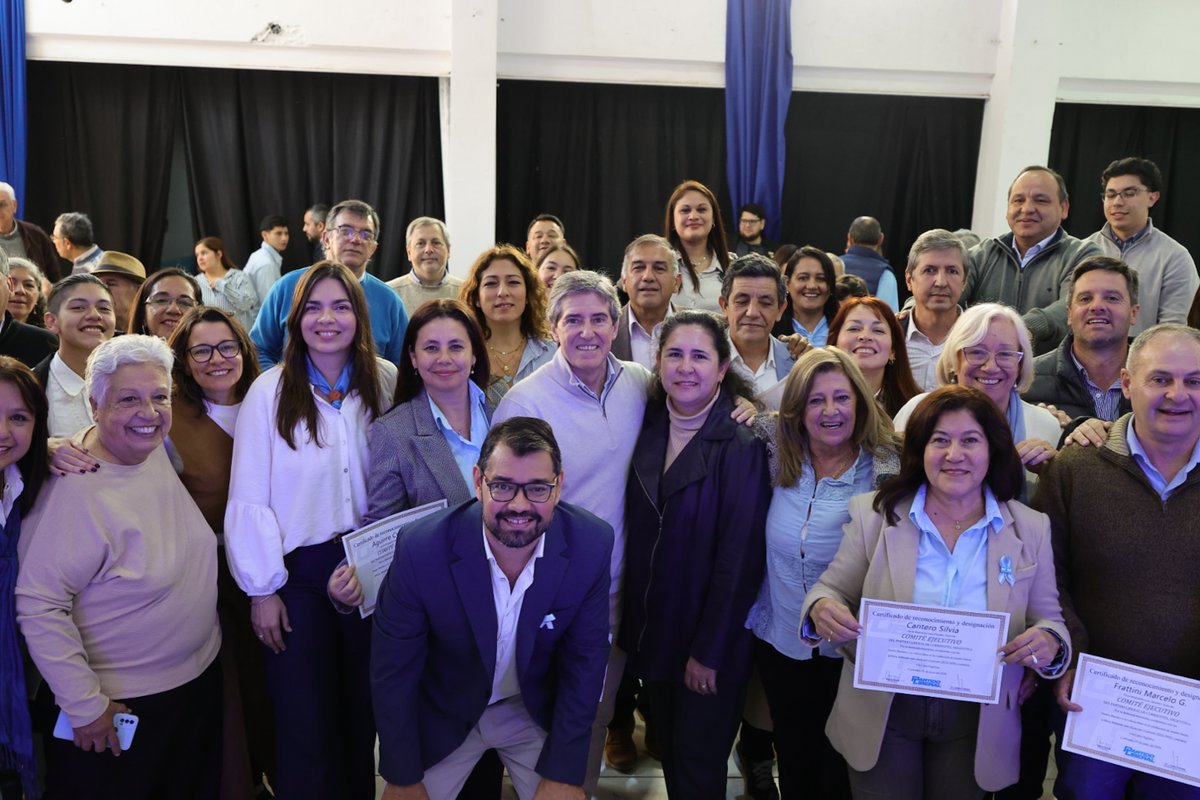 EduardoHardoy's tweet photo. Reasumí como presidente de mi querido partido, el Liberal.

Juntos, como el gran equipo que somos, vamos a trabajar para consolidar nuestra fuerza y las ideas liberales en todo #Corrientes.

¡GRACIAS, correligionarios, por acompañarme! 💙 https://t.co/bFvdb0r2XO