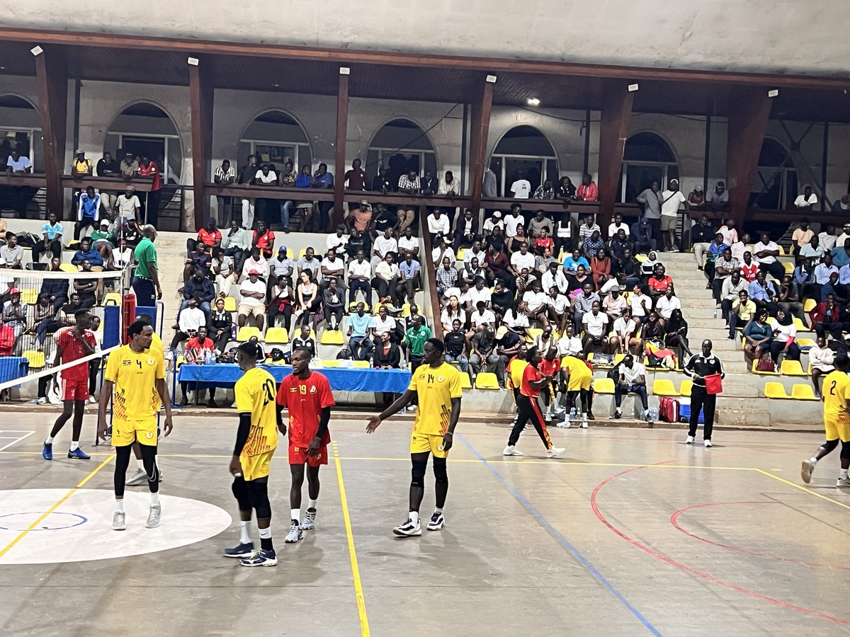 drukare's tweet photo. Watched a great game of volleyball this evening at the Lugogo arena. Uganda beat Burundi 3/0  in the ongoing CAVB Zone 5 qualifiers Championships. Teams ( female/ male ) from Burundi, Kenya, Tanzania, South Sudan & Uganda are participating. Kudos to Zone 5 President Hajji Nasiwu and team for organizing  the event. Well done Team UG keep soaring @Official_UOC @ubctvuganda @NBSportUg @briantukaa @andrewkabuura @KagutaMuseveni @JanetMuseveni @mkainerugaba @mofaug