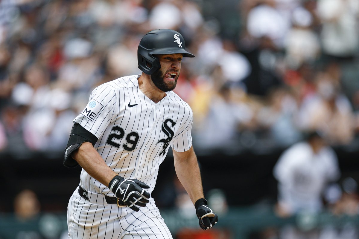 sportsmockery's tweet photo. The #WhiteSox may have pulled off one of the sneakiest moves of the offseason. Acquired for cash considerations, Tristan Peters now ranks among the AL's most productive center fielders and has delivered multiple clutch moments during Chicago's surprising start. 

Full story below (1/2)
