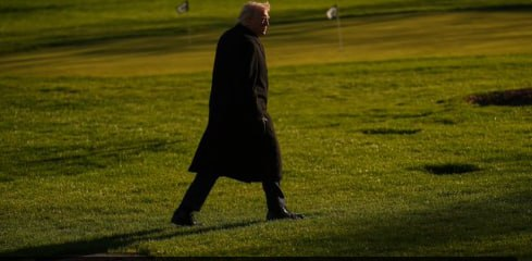 lue_th's tweet photo. CNN POLL CONDUCTED BY SSRS
March 26-30
Opinion of Trump's 
Handling of Economy

             Approve   Disapprove             
Now            31%         69%
Jan.           39%         61%
July '25       40%         60%
April '25      39%         61% https://t.co/Z16lMHxEap