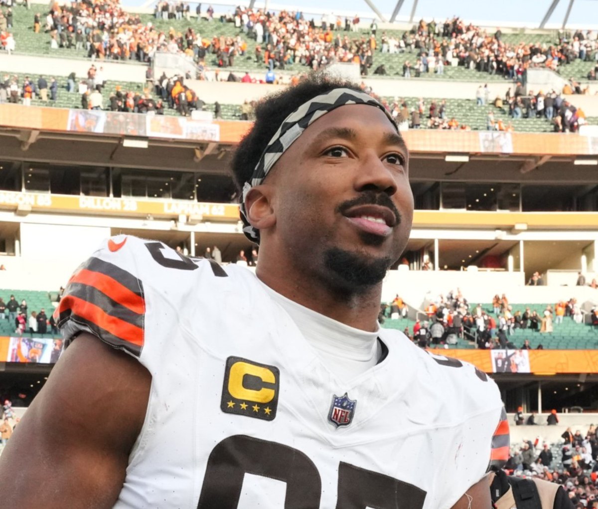BetMGM's tweet photo. Los Angeles really has

The best guard in the NBA
The best wide receiver in the NFL
The best player in the MLB
The best defensive player in the NFL https://t.co/CSN6vdJOs5