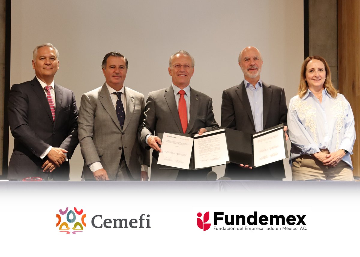 Cemefi's tweet photo. 🤝 #Cemefi y @Fundemex fortalecen su compromiso con el desarrollo social de México mediante la firma de un convenio de colaboración que impulsará iniciativas en favor de la filantropía y la responsabilidad social empresarial. https://t.co/HFv9RTJ2bs
