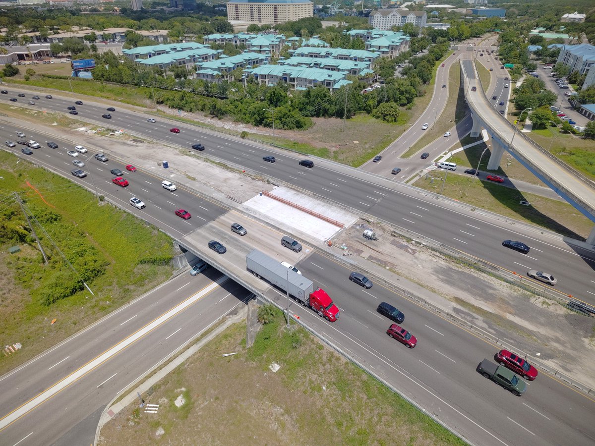 i4beyond's tweet photo. Stay connected with construction progress by subscribing to the I-4 Beyond the Ultimate newsletter! Subscribers will receive email updates featuring safety tips, construction developments, and more. Subscribe by visiting https://t.co/MY93t68MQr. 📲 https://t.co/rIr4h8HJlj