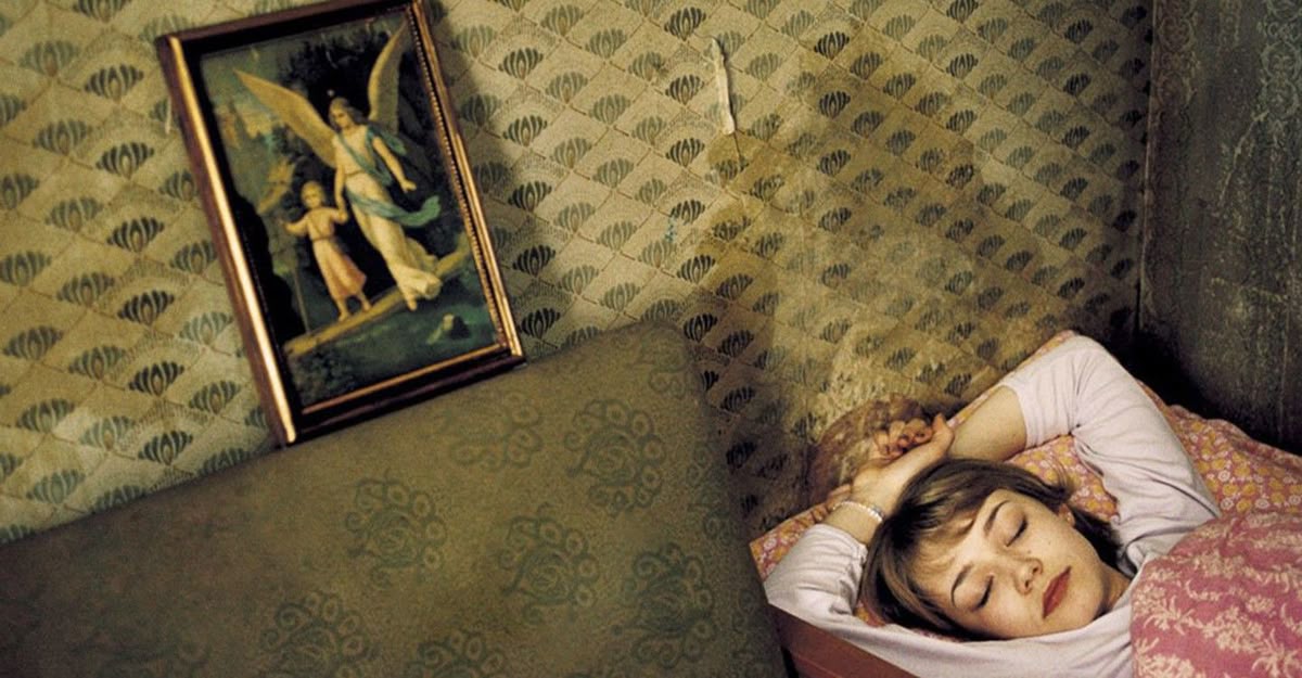 letmefeedonyou's tweet photo. lilya 4-ever (2002) https://t.co/KYpJpUjg1I
